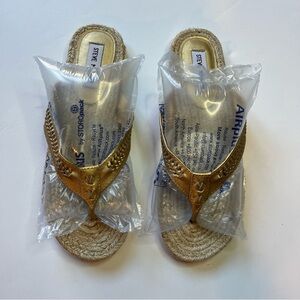Steve Madden Gold Espadrille Sandals Size 10